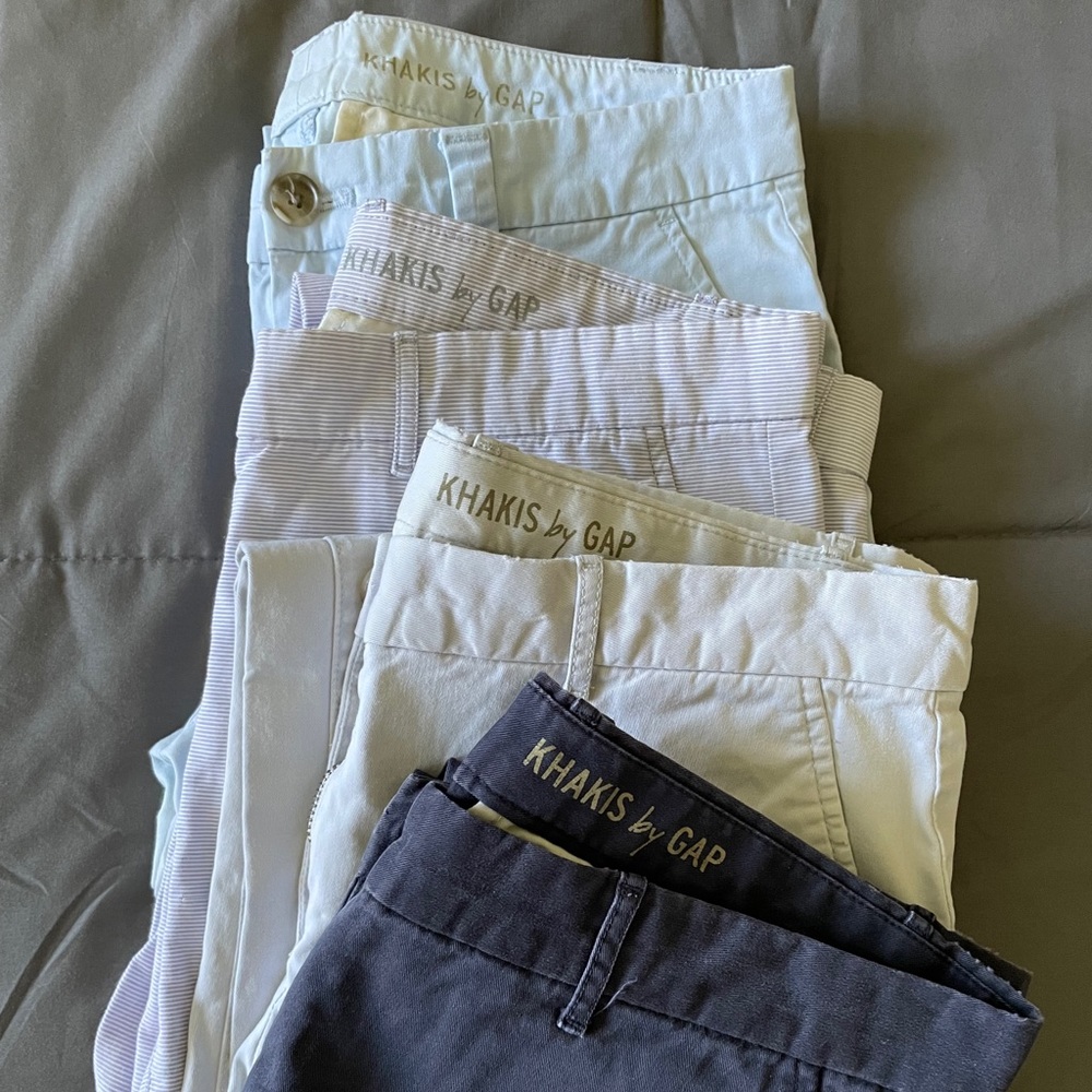 Broken in straight leg gap khaki bundle sz 0